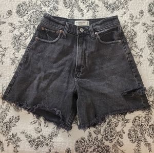Abercrombie & Fitch High Rise Dad Short - Size 24/00 - Black